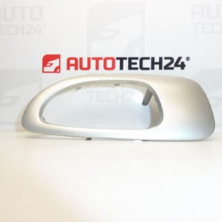Peugeot 307:n oikean takaoven sisäkahvan suojus 9634769077 9119Y2